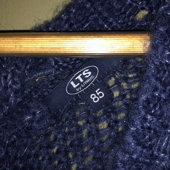 Gorgeous sparkle sweater from Korea - Picture 2 of 4